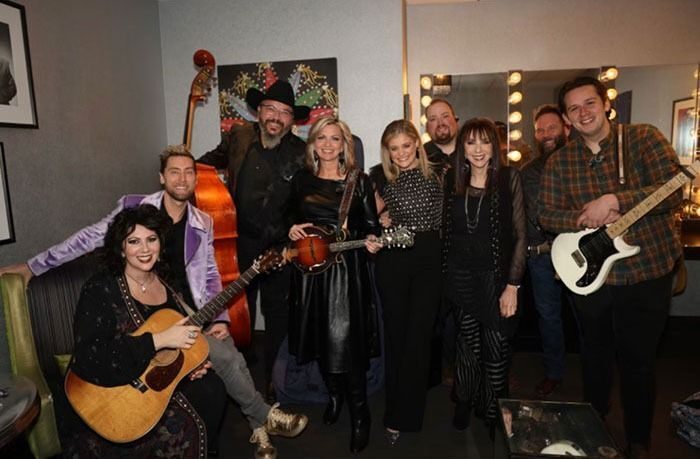 The Isaacs with other artists gallery photo